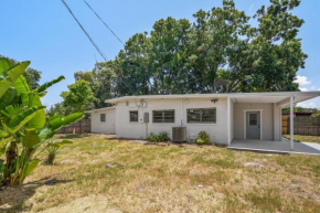 3 bedroom House with Renovated kitchen and bath!